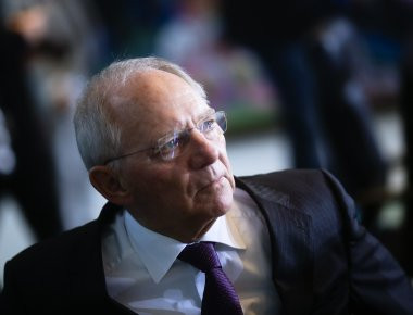 Β.Σόιμπλε: «Δεν θα μιλήσω για το τι θα συμβεί μετά τις εκλογές»
